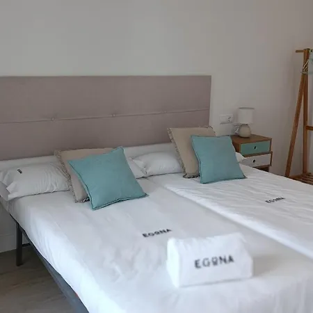 Salberdin 14 En Nueva Zona Residencial En By Egona アパート