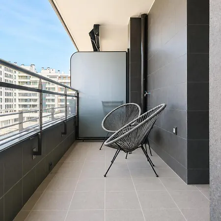 Salberdin 14 En Nueva Zona Residencial En By Egona * サラウツ