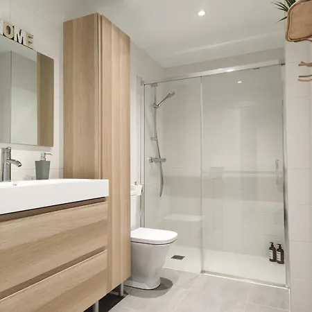 アパート Salberdin 14 En Nueva Zona Residencial En By Egona サラウツ