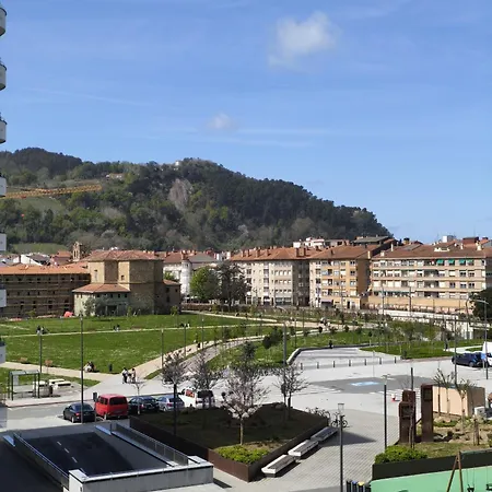アパート Salberdin 14 En Nueva Zona Residencial En By Egona サラウツ